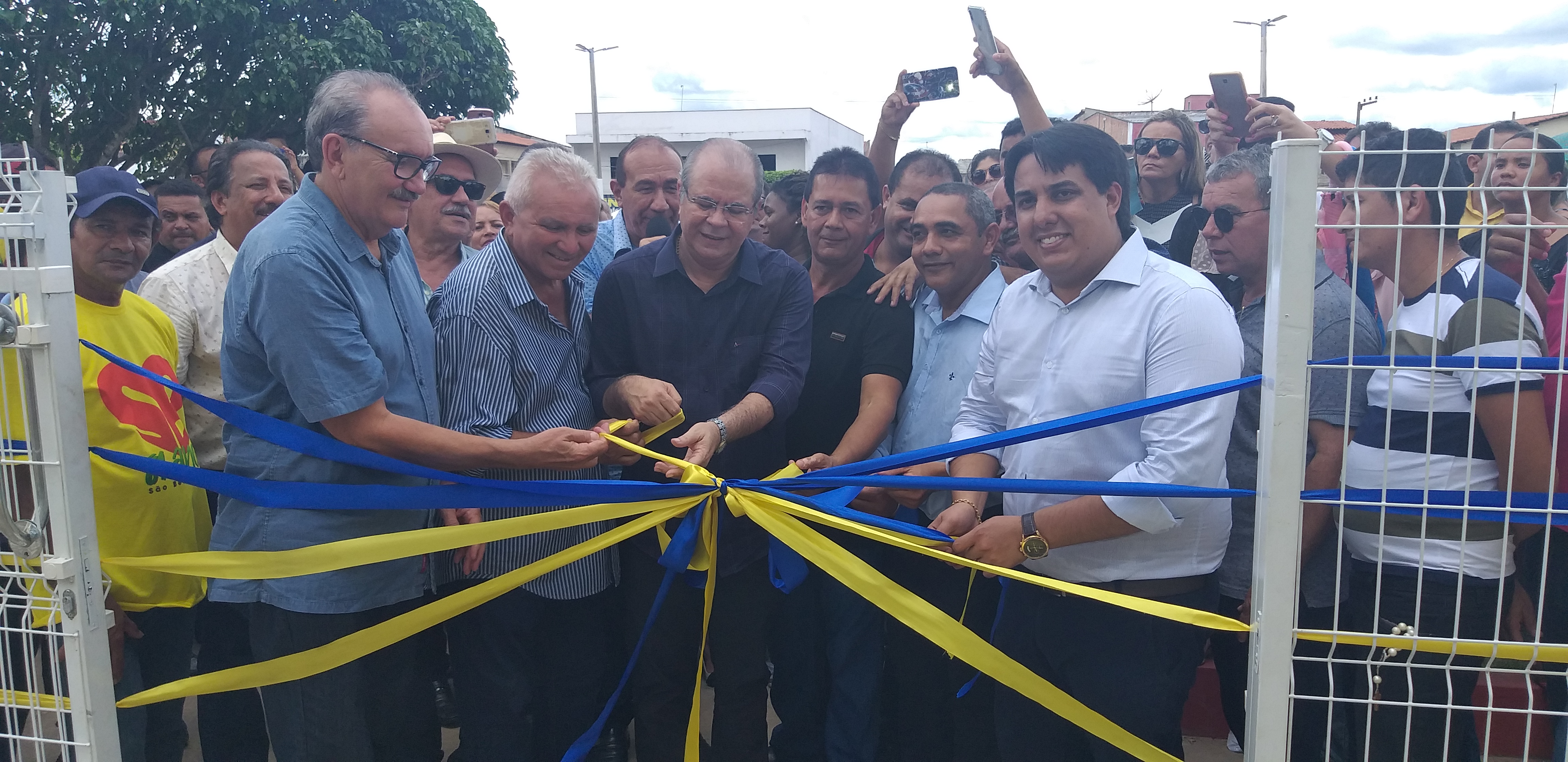 César Pires participa de inauguração de obras e entrega de equipamentos no Baixo Parnaíba