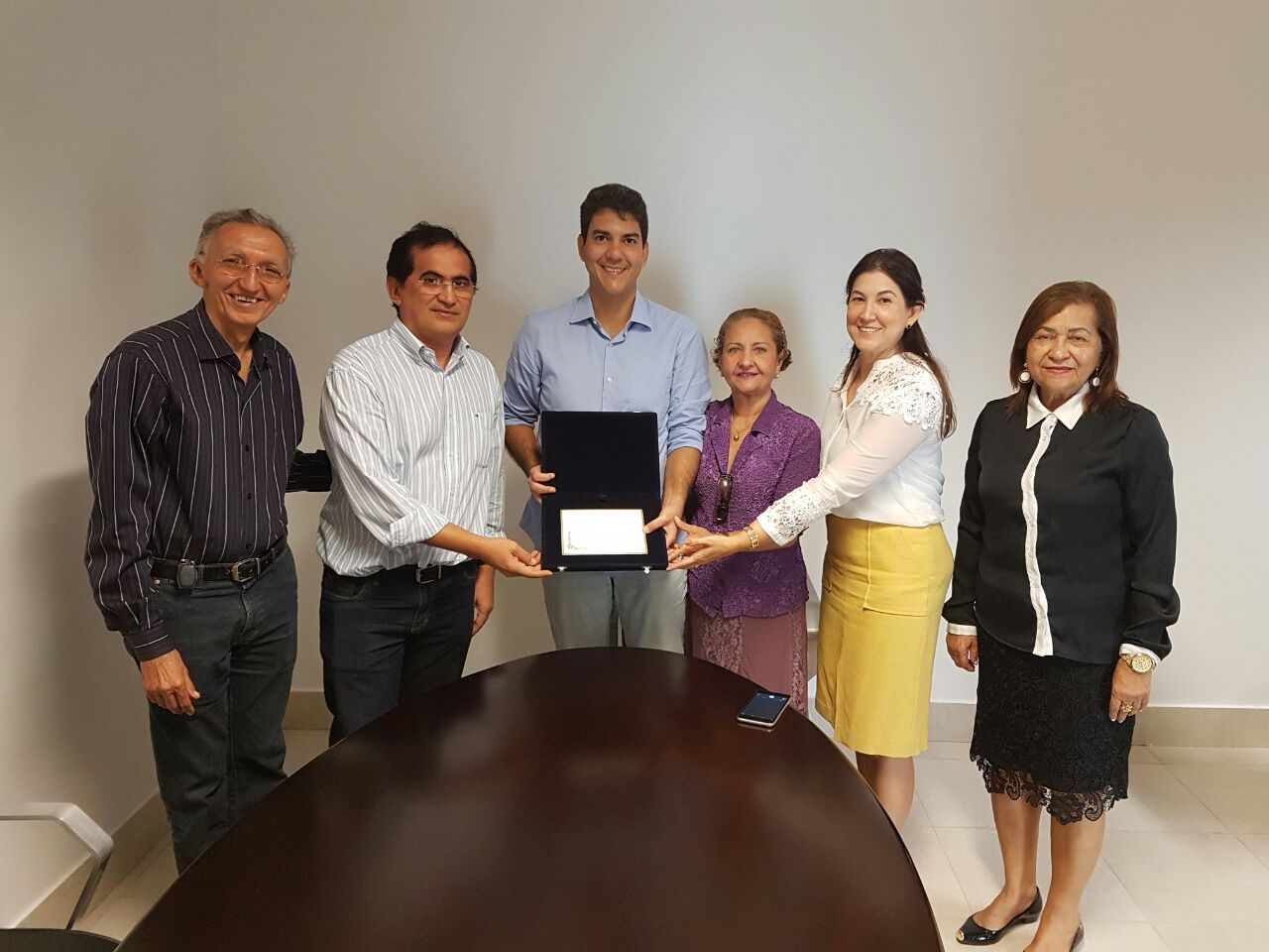 Eduardo Braide recebe homenagem da APAE de São Luís