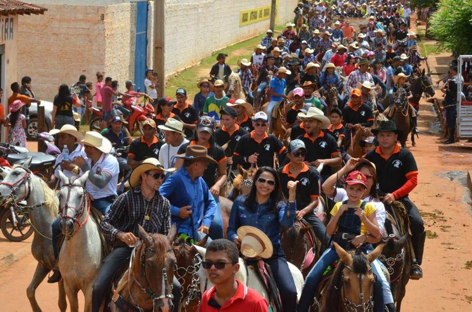 Francisca Primo festeja Dia do Trabalhador na cavalgada do município de Buriticupu