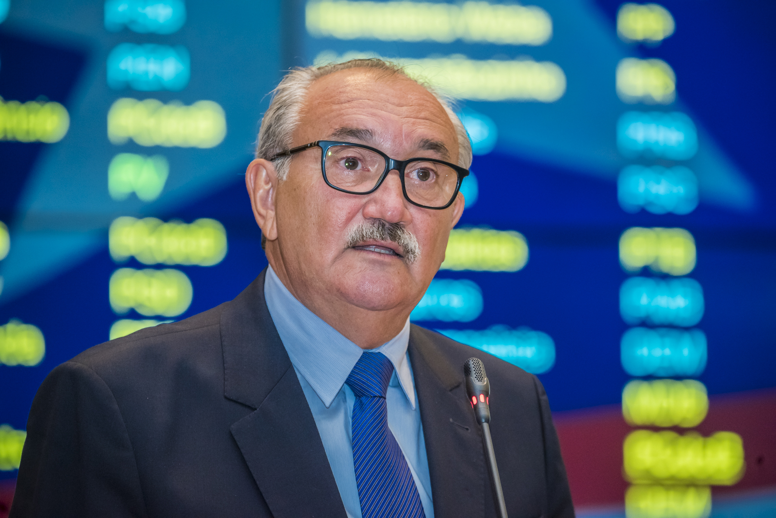 César Píres cobra do governo esclarecimento sobre pagamento de aposentados em 2019