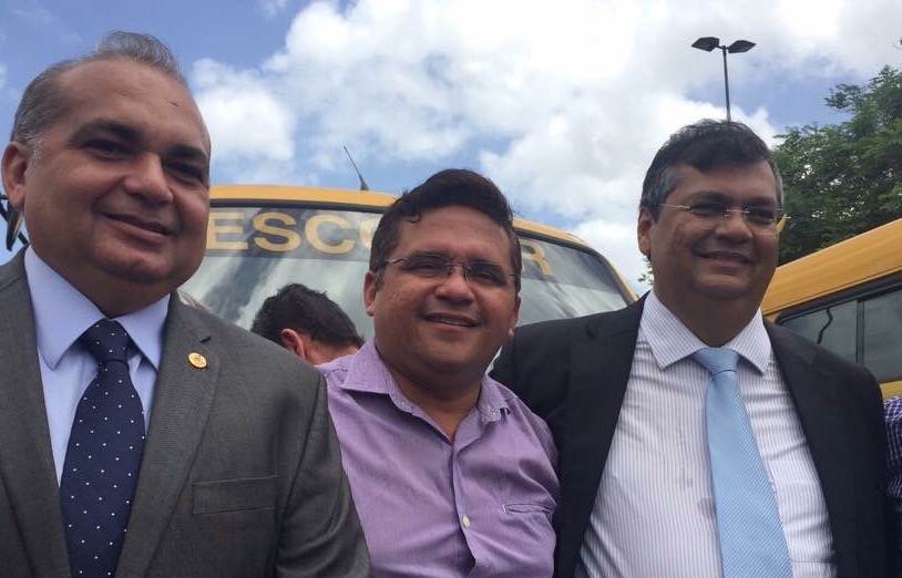 Fábio Braga prestigia a entrega de Ônibus Rural Escolar a 44 municípios do Maranhão