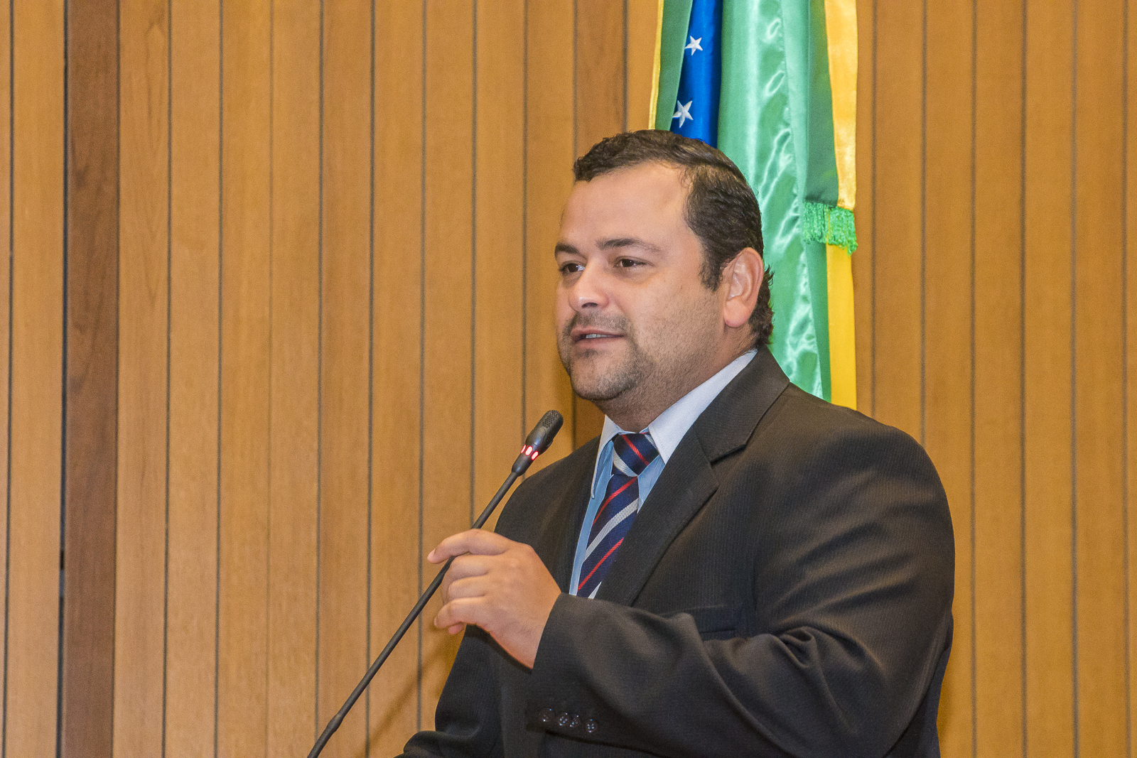Deputado Vinícius Louro destaca inaugurações no município de Lima Campos