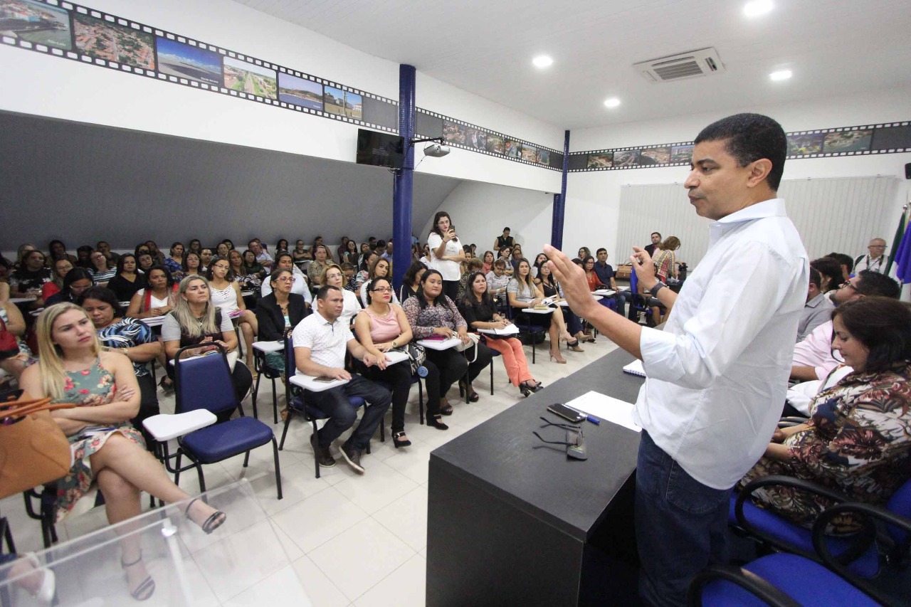 Bira participa da reunião do Colegiado de Assistência Social e vai propor Frente em defesa do SUAS