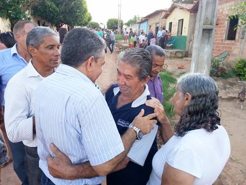 Antônio Pereira comemora asfaltamento em Barra do Corda e Presidente Dutra 