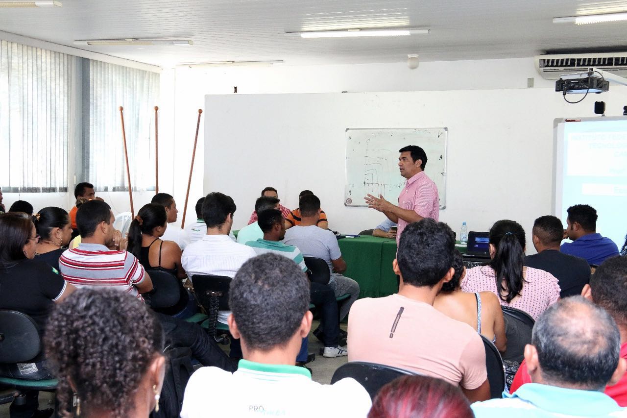 Wellington recebe sugestões de moradores, estudantes, professores e técnicos agrícolas da Zona Rural