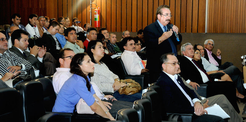 Procurador fala sobre lei orçamentária no 1º Encontro de Presidentes de Câmaras