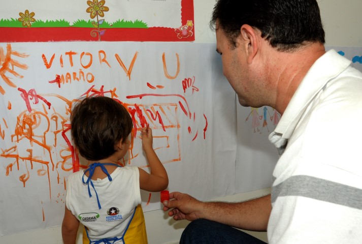 Assembleia e Gedema comemoram Dia dos Pais com servidores