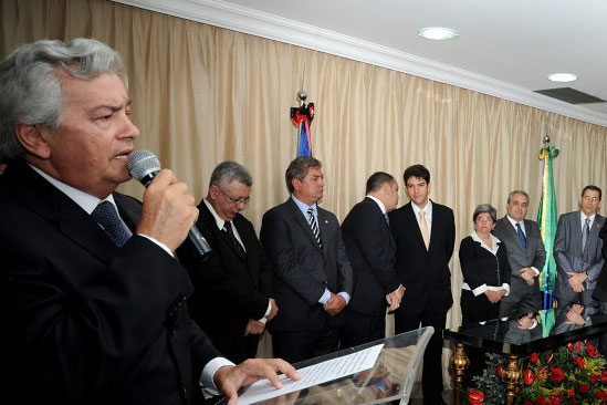 Arnaldo Melo conclama deputados a manter unidade na Assembleia