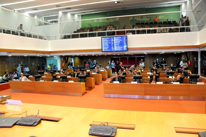 Deputados aprovam Lei de Organização Básica do Corpo de Bombeiros