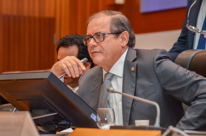 Humberto Coutinho garante importantes conquistas para servidores da Assembleia 