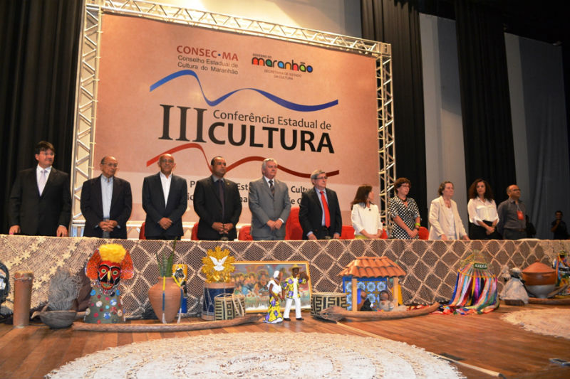 Roberto Costa participa da abertura da III Conferência Estadual de Cultura