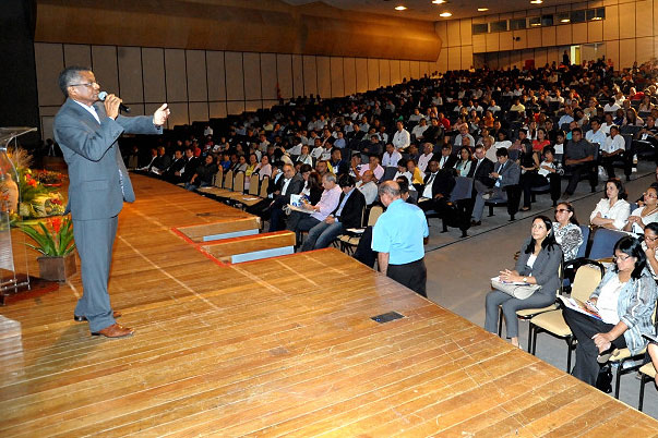 Corregedor do TRE-MA profere palestra sobre princípios da democracia