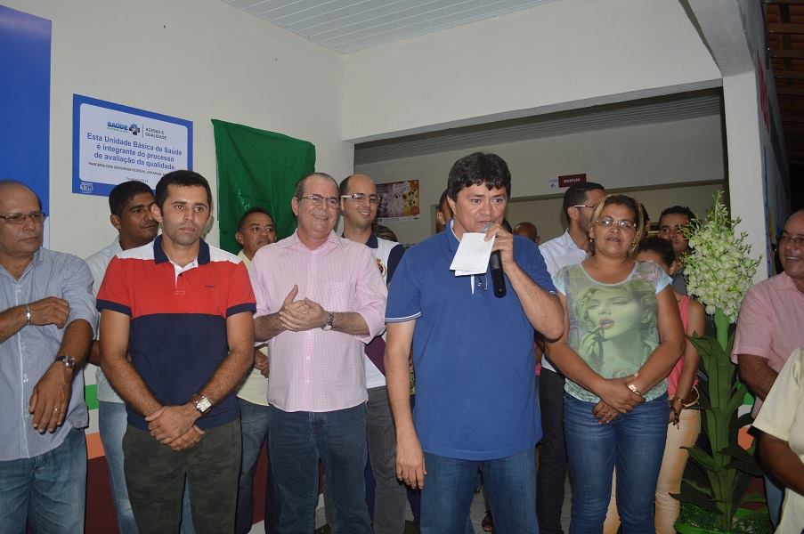 Léo Cunha participa de entrega de UBS em Campestre do Maranhão 