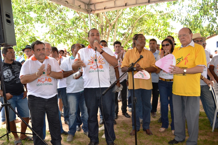 Roberto Costa participa de ação social em povoado quilombola de Bacabal