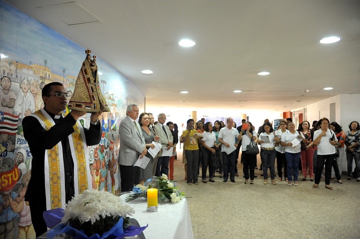 Assembleia Legislativa recebe a imagem de Nossa Senhora de Nazaré