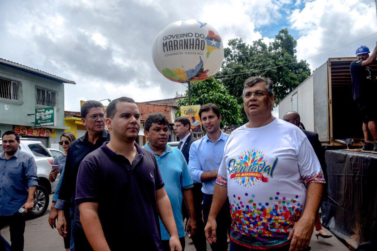 Duarte Jr. vistoria montagem de estrutura para o Carnaval em São Luís