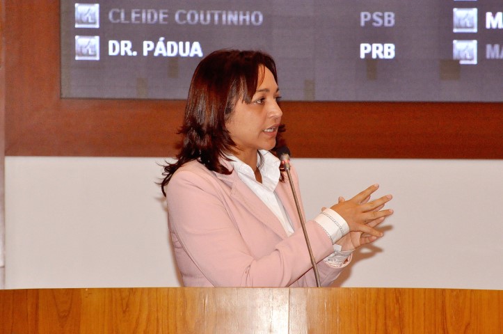 Eliziane lamenta falta de assistência social no caso do 