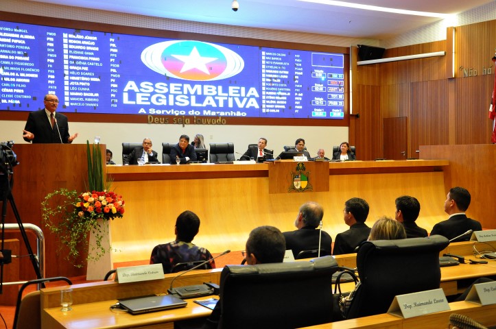 Assembleia celebra 32 anos do Conselho Regional de Medicina Veterinária 