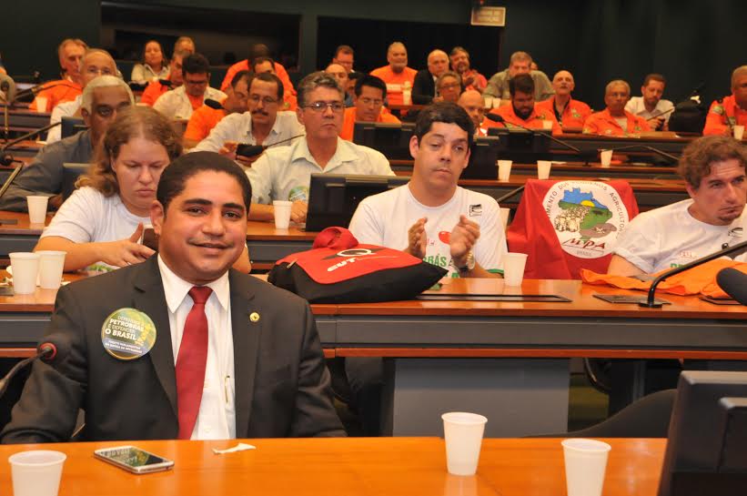 Zé Inácio participa do lançamento de Frente em Defesa da Petrobras