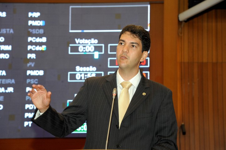 Eduardo Braide cobra viaduto no cruzamento da Litorânea com a Holandeses