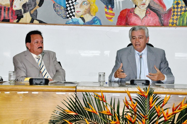 Arnaldo Melo preside abertura do 2º Encontro de Presidentes de Câmaras 