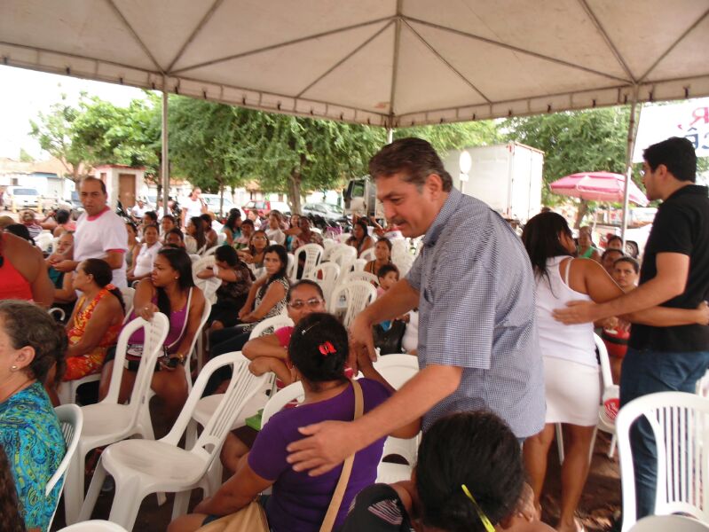 Carlinhos Florêncio promove campanha Saúde da Mulher em Bacabal