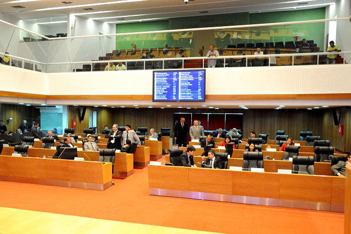 Projeto do Plano de Cargos dos Servidores é tema de debate no Plenário