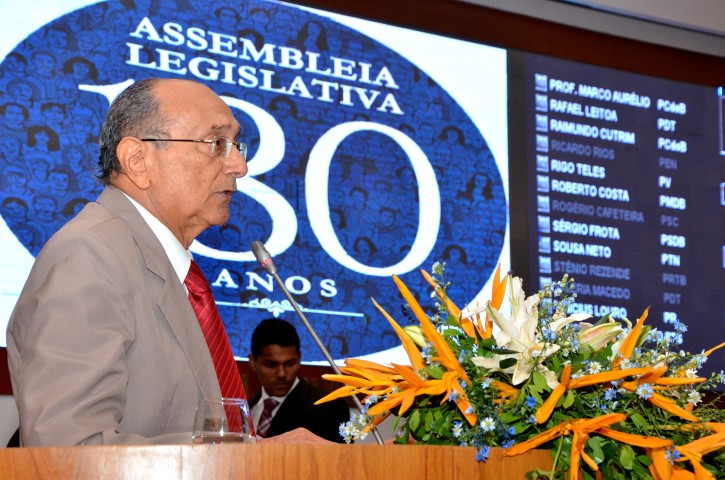 Historiador Benedito Buzar relembra fatos históricos dos 180 anos da Assembleia