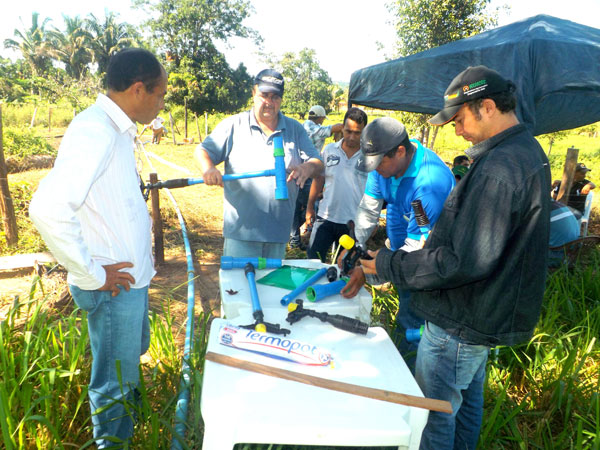 Deputado Léo Cunha viabiliza entrega de kits de irrigação em Buritirana 