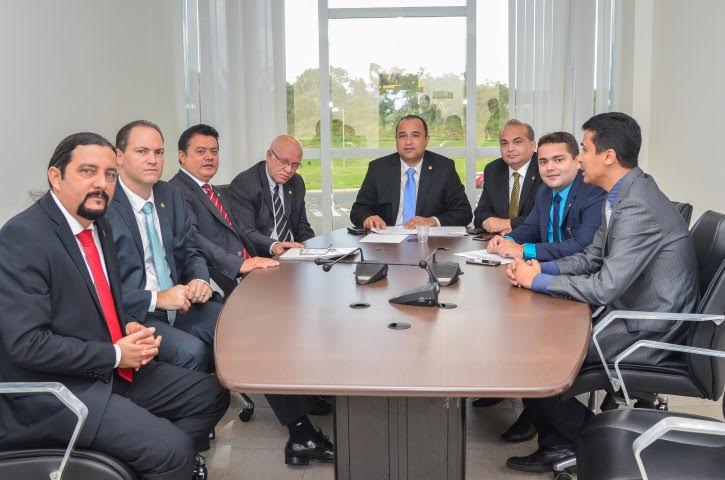 Roberto  Costa  anuncia visitas  da Comissão de Educação na região do Médio Mearim