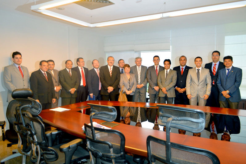 Arnaldo Melo recebe a visita de representantes da Magistratura estadual