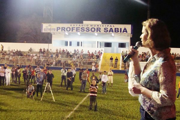 Valéria Macedo participa de inauguração e lançamento de obras em Estreito