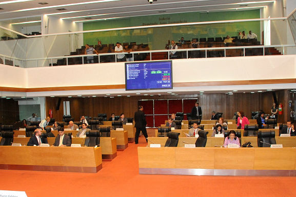 Assembleia Legislativa aprova Lei de Diretrizes Orçamentárias 2014