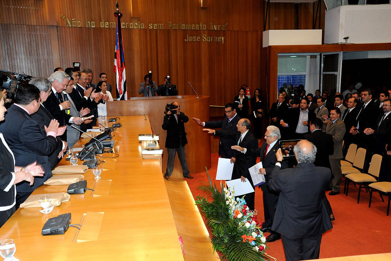 Assembleia homenageia deputados cassados pela ditadura militar