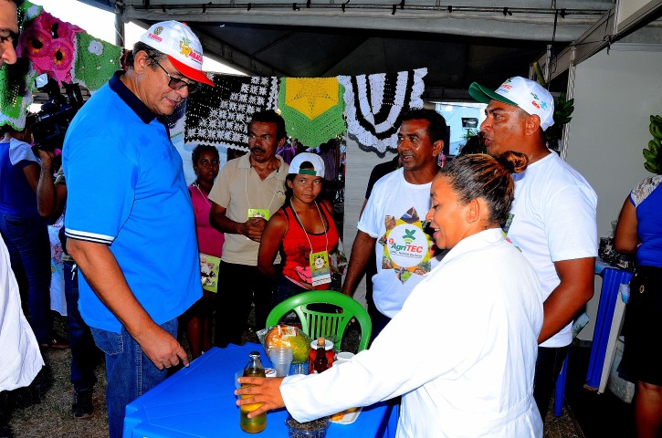 Deputados participam da 2ª Feira de Agricultura Familiar e Tecnológica em Caxias