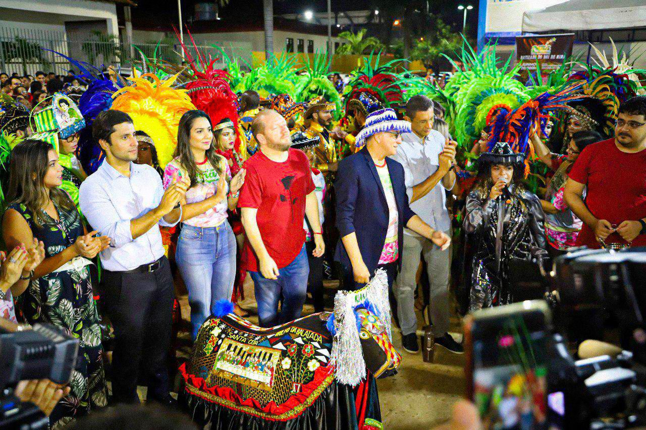 Duarte Jr e Othelino Neto participam do batizado do Boi de Nina Rodrigues