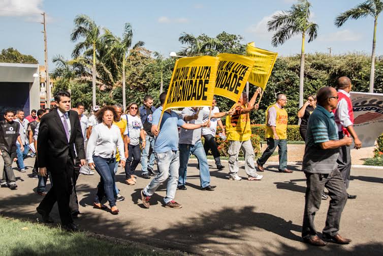 Adriano Sarney apoia luta de servidores públicos estaduais