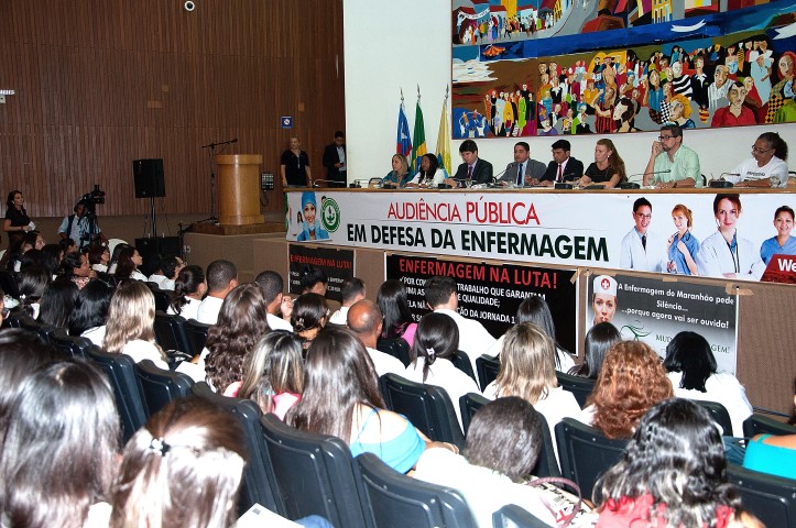 Deputado Zé Inácio preside Audiência em Defesa da Enfermagem