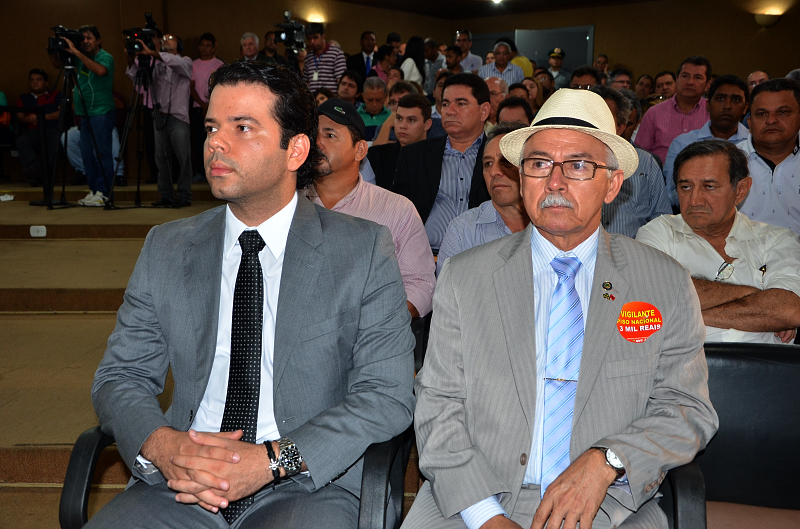 Fernando Furtado participa de lançamento do 