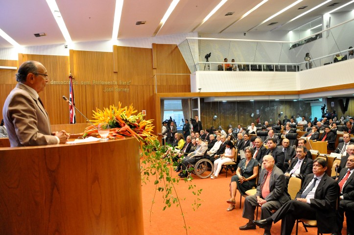 Ex-deputado profere palestra Assembleia e as Constituições do Estado do Maranhão