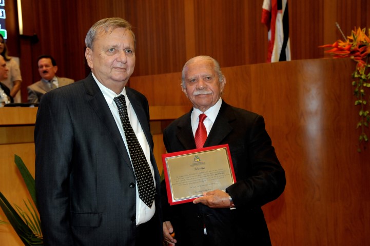 Assembleia Legislativa presta homenagem a deputados constituintes de 1989