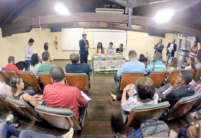 Deputado Wellington do Curso reafirma compromisso com a juventude 