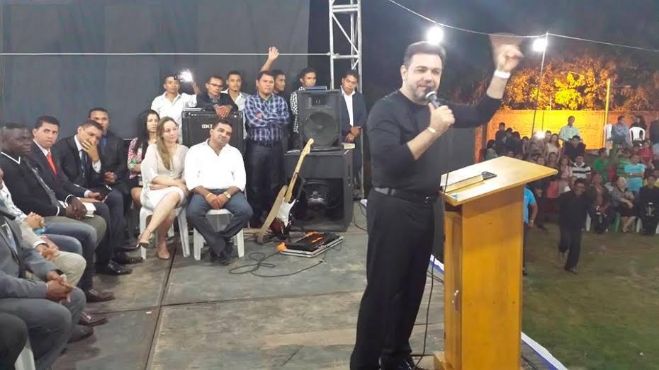 Deputado Josimar de Maranhãozinho participa de vigília em Maracaçumé .