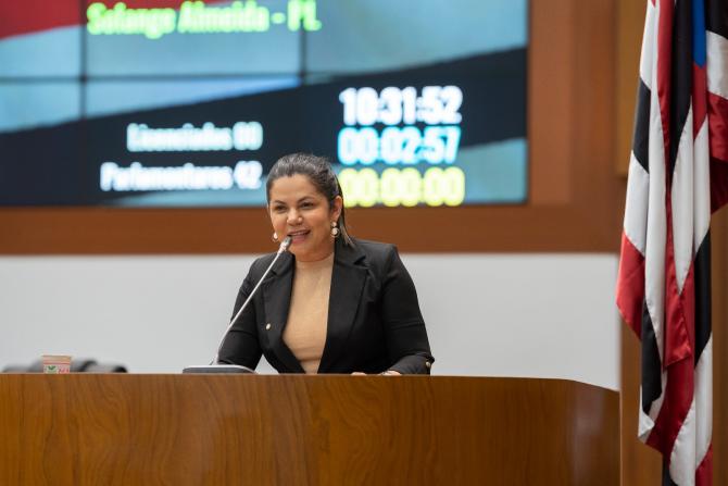 Solange Almeida agradece eleitorado e enaltece presença da mulher no Parlamento Estadual