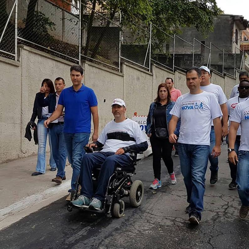 “Um belo exemplo a ser seguido”, diz Eduardo Braide sobre Programa Calçada Nova, de São Paulo