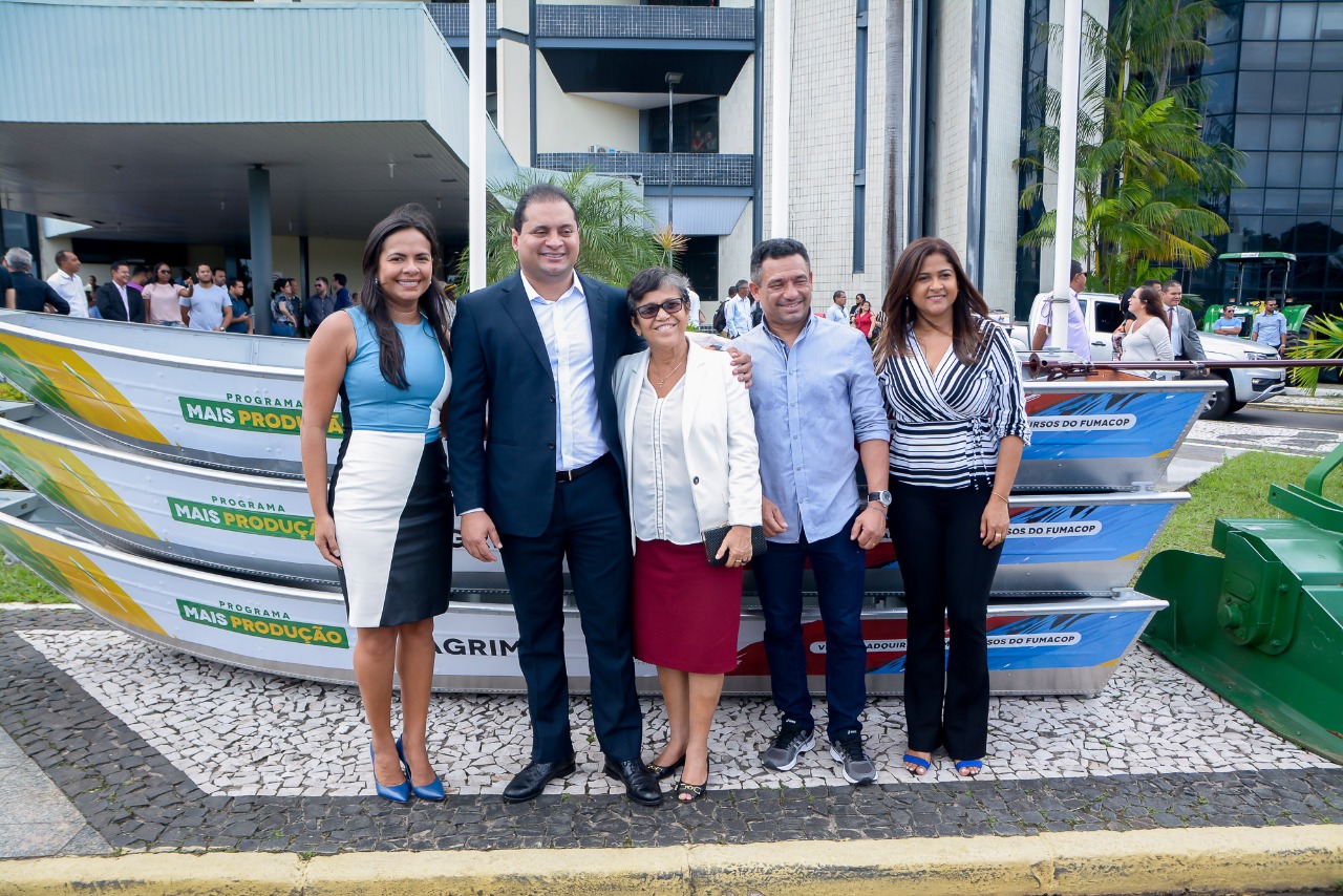 Ana do Gás participa da entrega de equipamentos agrícolas a municípios maranhenses