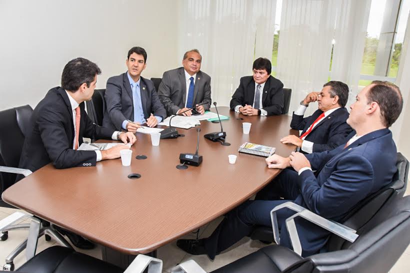 Deputado Léo Cunha anuncia vistoria da Comissão de Obras em aeroporto de São Luís