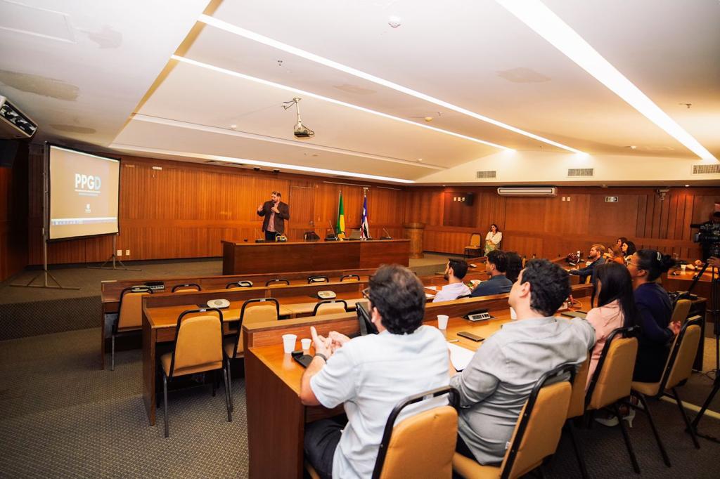 Escola do Legislativo dá início a curso sobre Direito Constitucional 