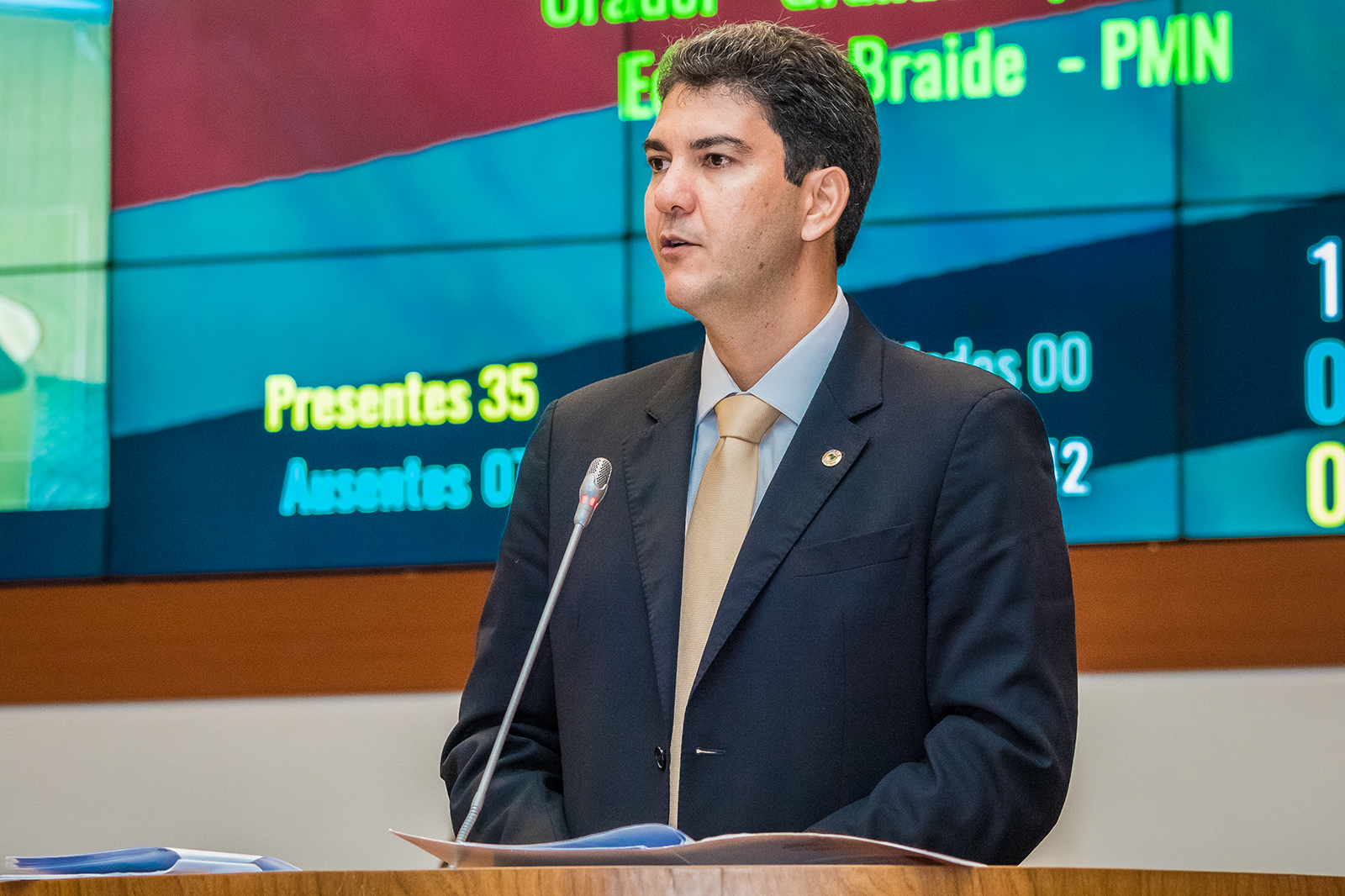 Eduardo Braide alerta para MP do Governo que retira direitos de professores da rede estadual