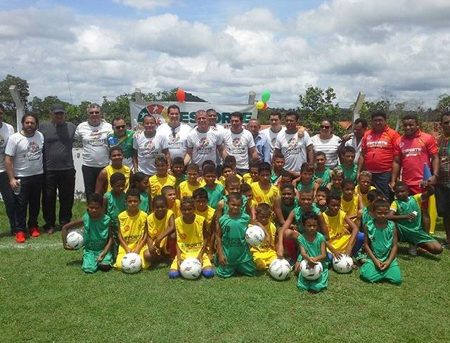 Sérgio Frota visita Pinheiro e lança unidades do projeto Esporte na Comunidade